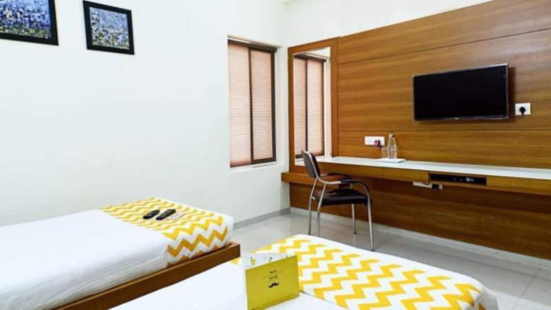 Oyo 14500 Hotel Hill View Guest House Hyderabad Exterior photo