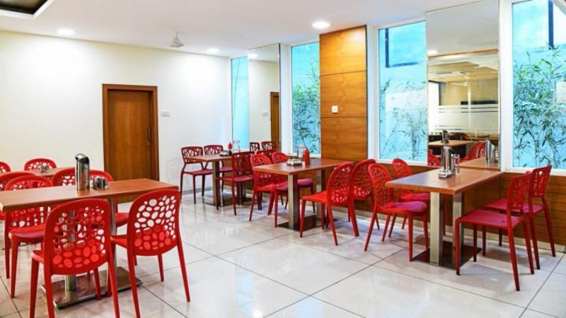 Oyo 14500 Hotel Hill View Guest House Hyderabad Exterior photo