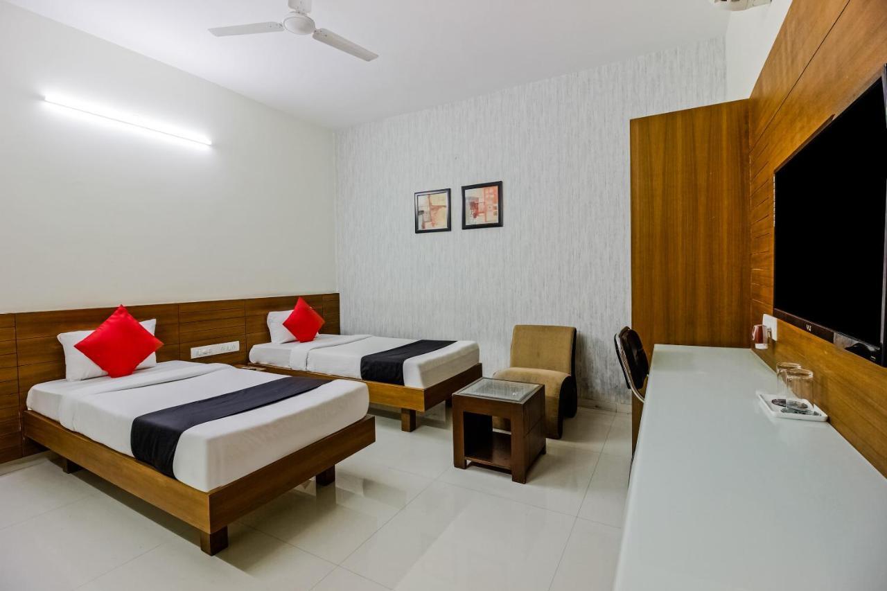 Oyo 14500 Hotel Hill View Guest House Hyderabad Exterior photo