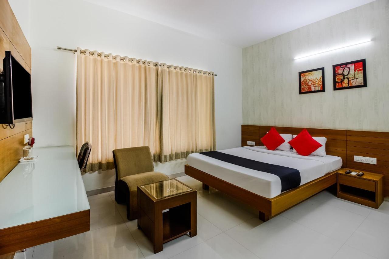 Oyo 14500 Hotel Hill View Guest House Hyderabad Exterior photo